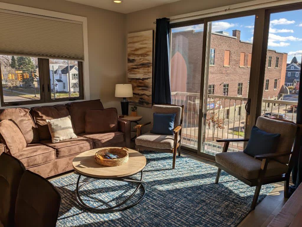 Downtown Traverse City Condo - Capri 209 Eksteriør billede