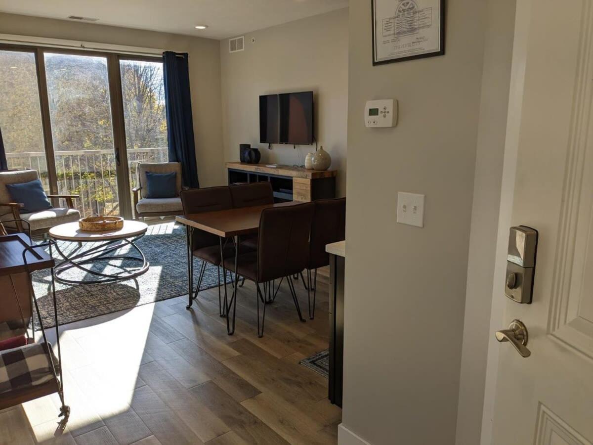 Downtown Traverse City Condo - Capri 209 Eksteriør billede