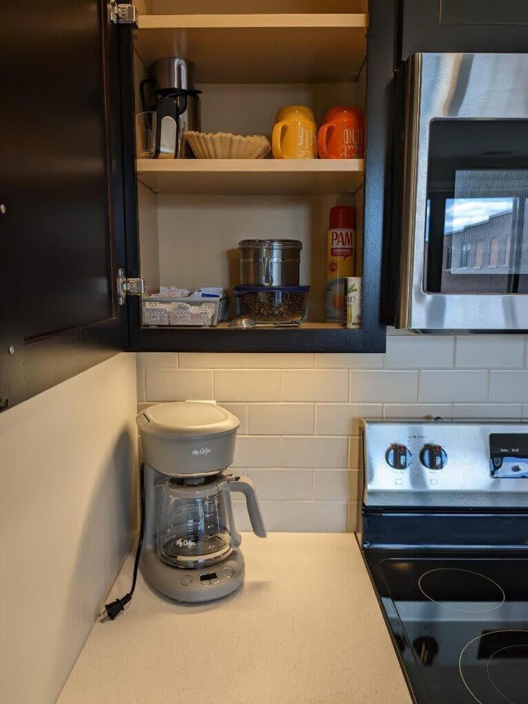 Downtown Traverse City Condo - Capri 209 Eksteriør billede