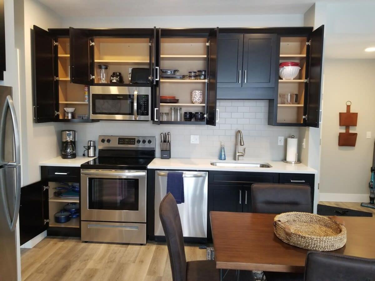 Downtown Traverse City Condo - Capri 209 Eksteriør billede